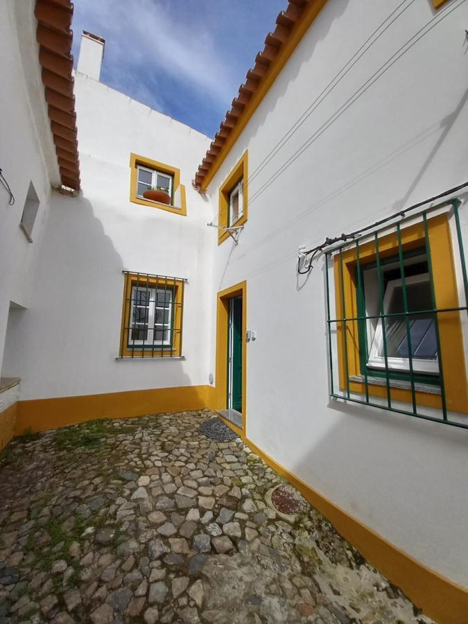 Pateo Dos Oliveira - Casa Da Cocheira Appartement Évora Buitenkant foto